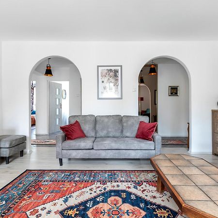 ורשה Wonderful 2- Bedroom Apartment With Soul Wwa70 מראה חיצוני תמונה