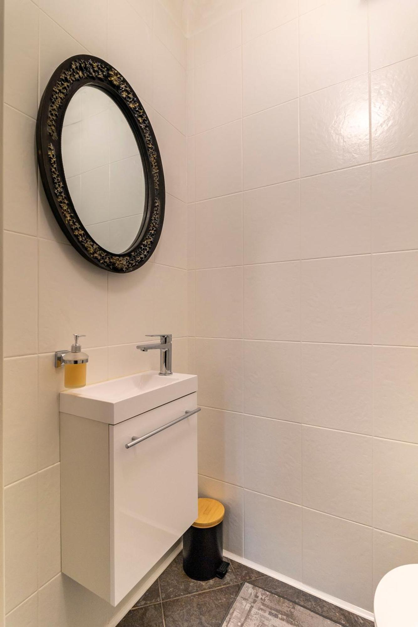 ורשה Wonderful 2- Bedroom Apartment With Soul Wwa70 מראה חיצוני תמונה