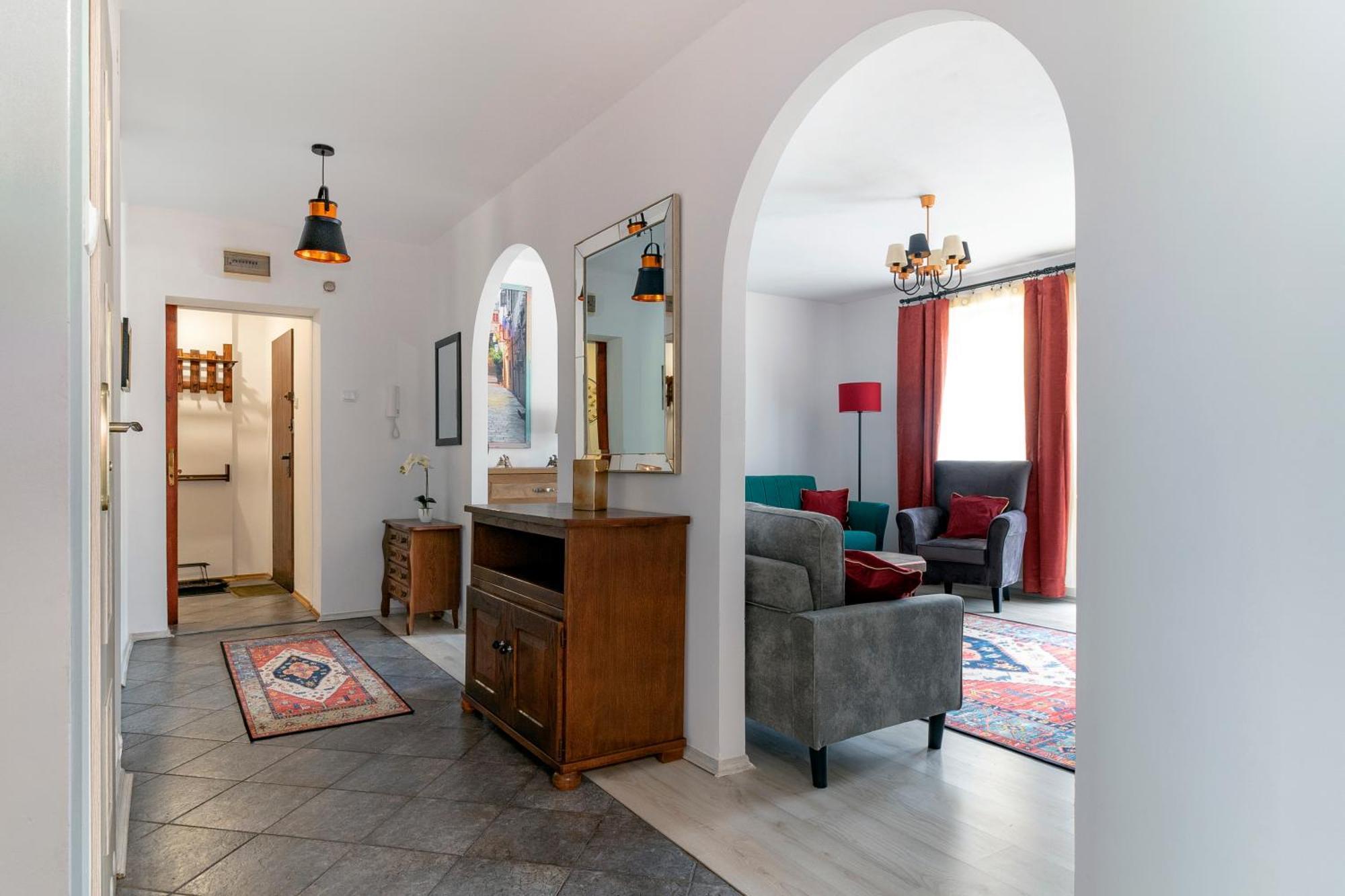 ורשה Wonderful 2- Bedroom Apartment With Soul Wwa70 מראה חיצוני תמונה