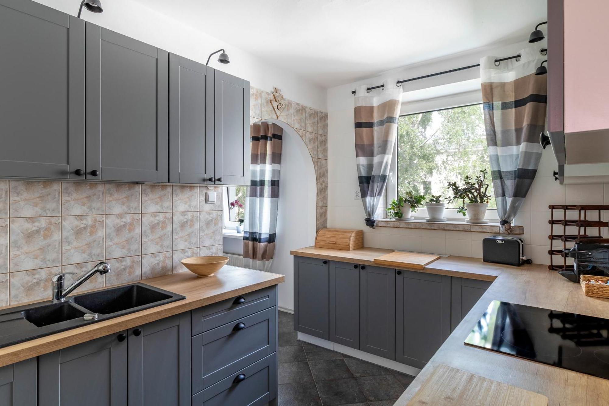 ורשה Wonderful 2- Bedroom Apartment With Soul Wwa70 מראה חיצוני תמונה